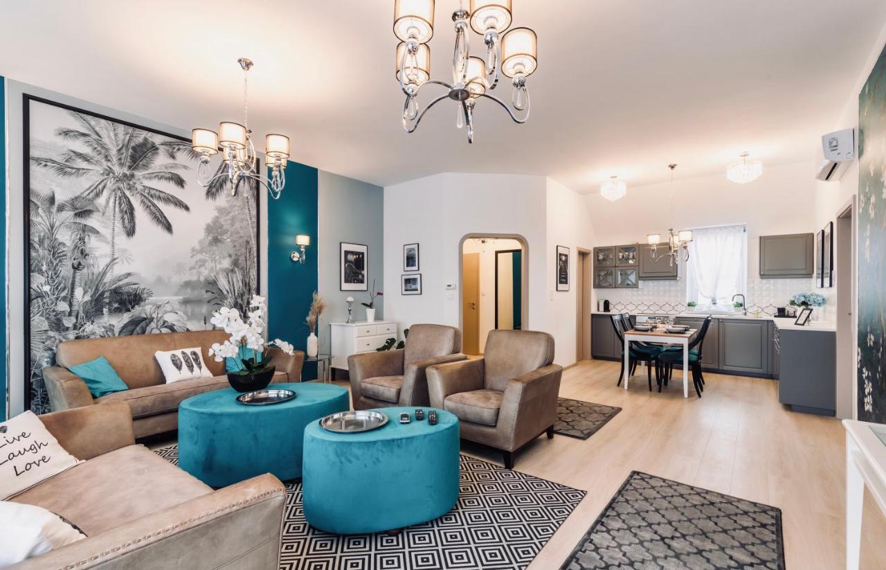 Monarchia Apartman Grand Mosonmagyaróvár 外观 照片