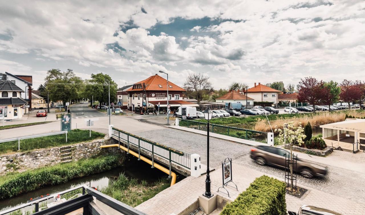 Monarchia Apartman Grand Mosonmagyaróvár 外观 照片