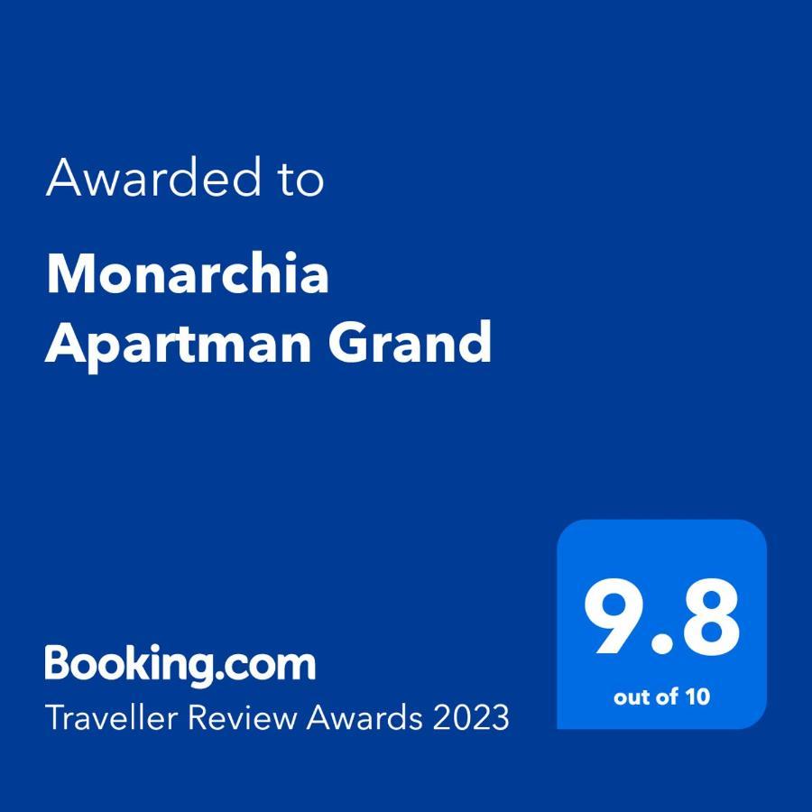 Monarchia Apartman Grand Mosonmagyaróvár 外观 照片